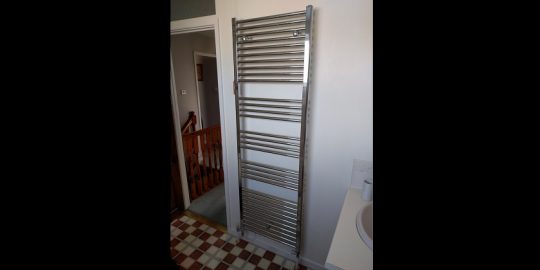 bathroomradcrop
